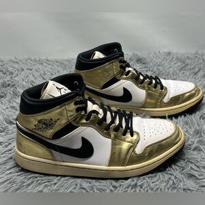 Air Jordan 1 Mid, Metallic Gold, Size 11